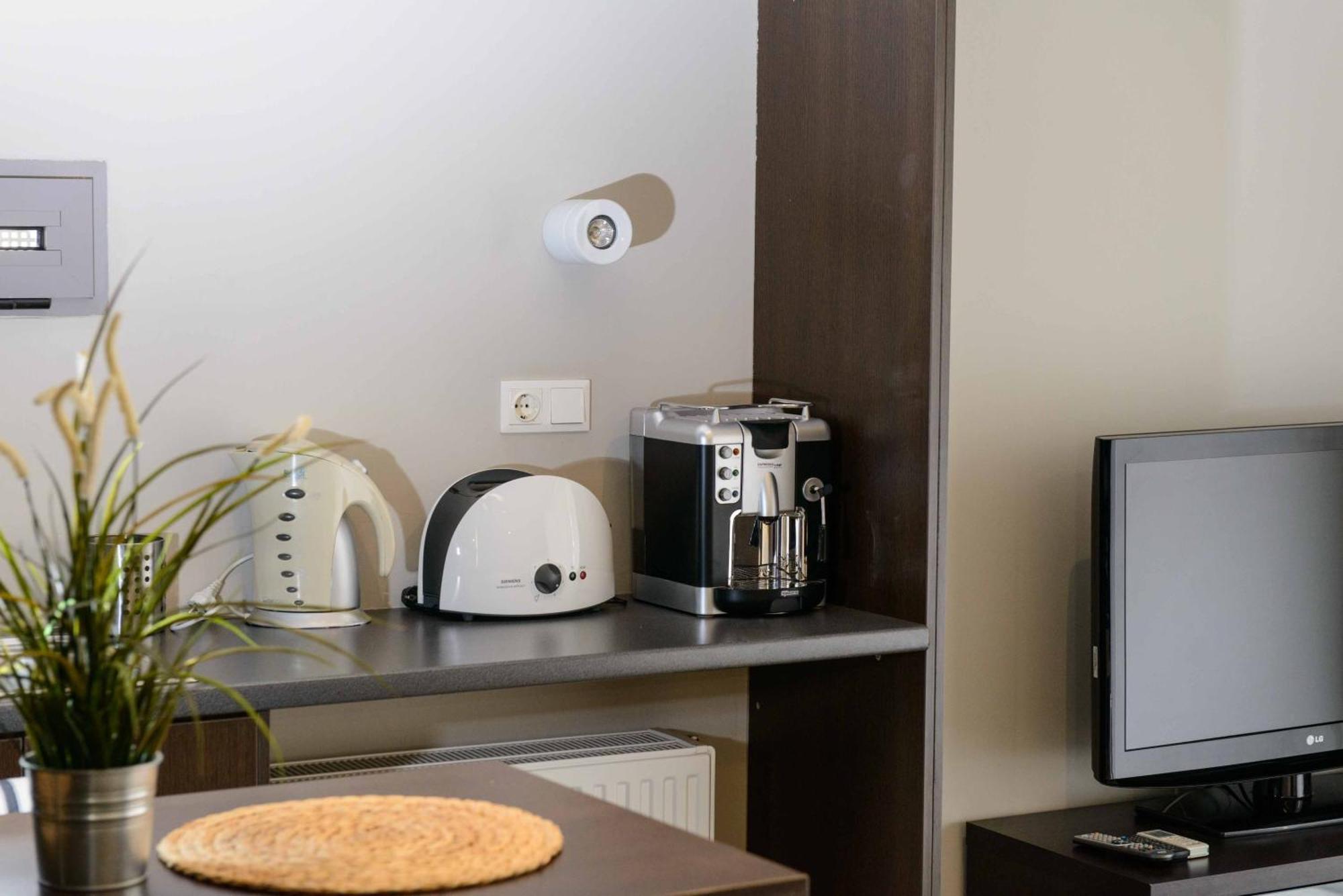 Cosy Luxury Apartment เอเธนส์ ภายนอก รูปภาพ